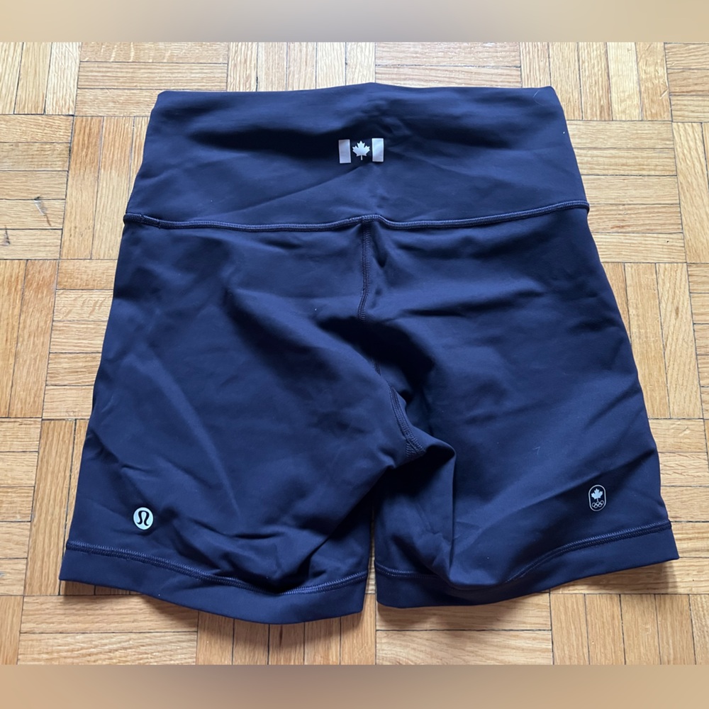 Lululemon Olympic Wunder train short - Picture 5 of 6